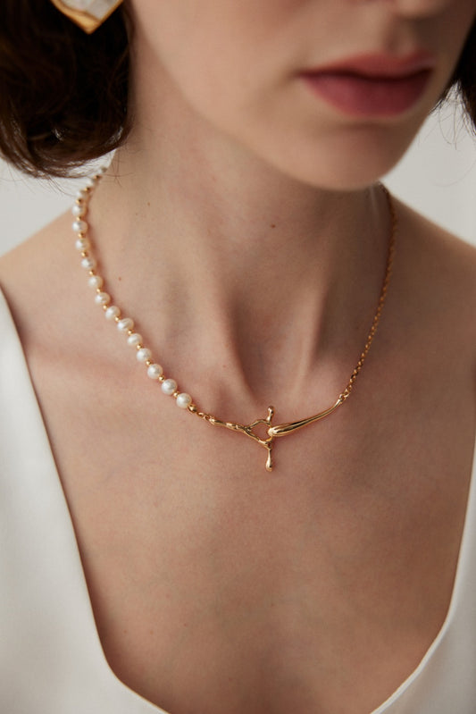 Pearl Ripple Necklace